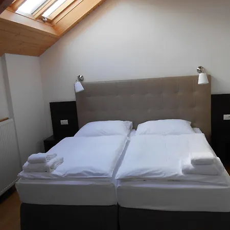 The Palace And 4* Prag